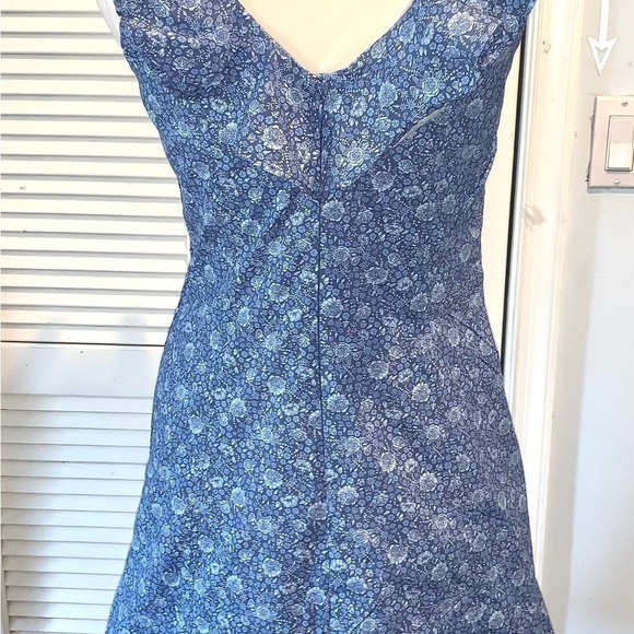 Hope & Henry Women's Sleeveless V-Neck Ruffle Shift Dress NWT size 6 - Picture 9 of 12